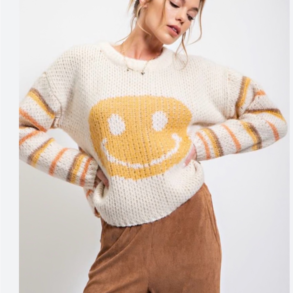 Easel Smiley Face Pattern Sweater - image 1